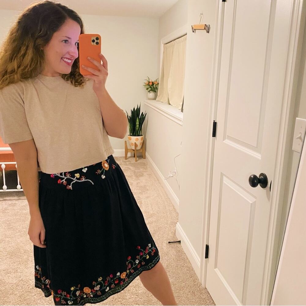 Neiman Marcus Black Silk Floral Embellished Mini Skirt 6